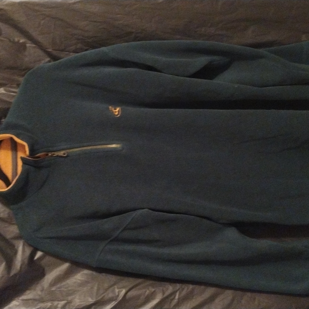 Global Culture green pullover